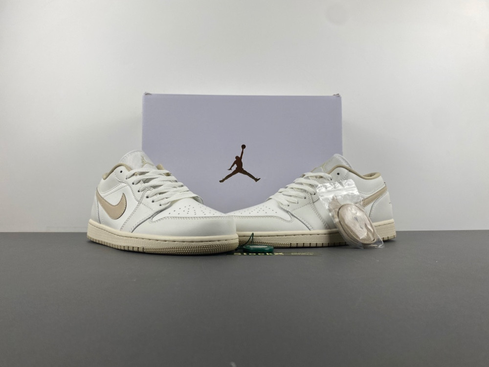 Air Jordan 1 Low