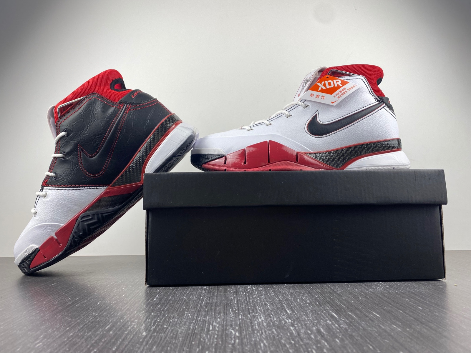 nike zoom kobe 1 protro
