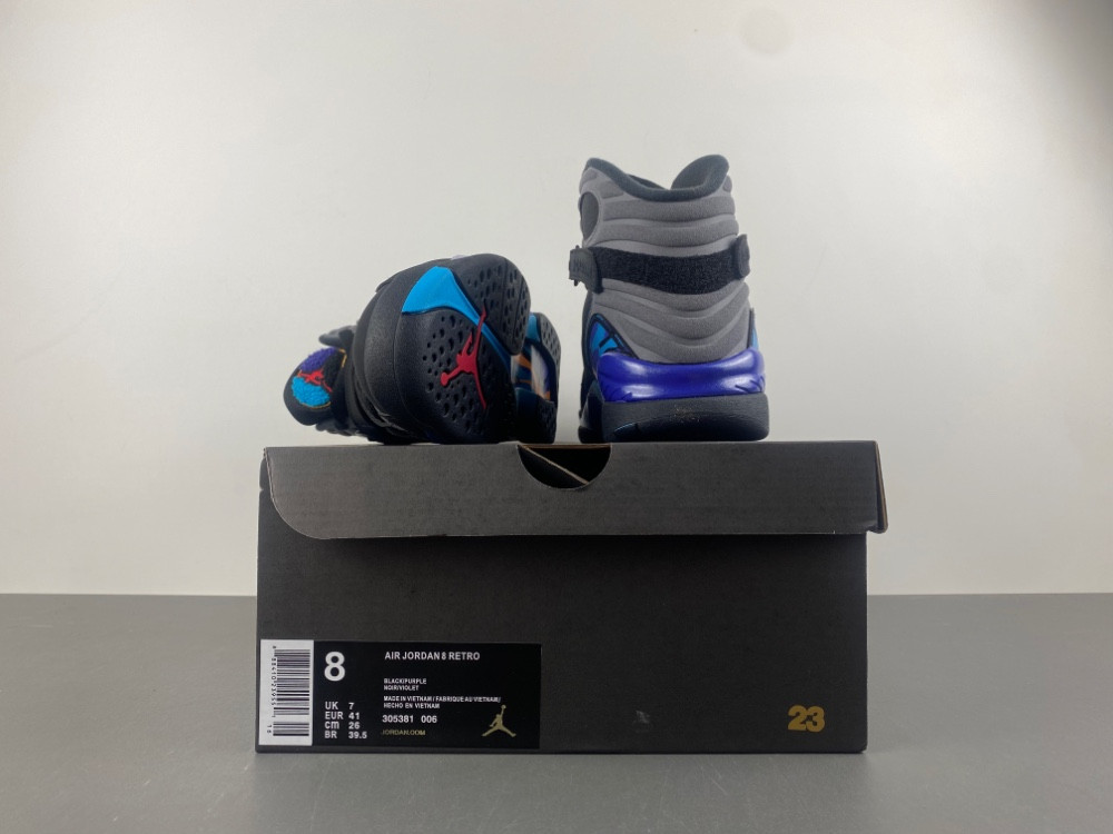 Air Jordan 8 Retro