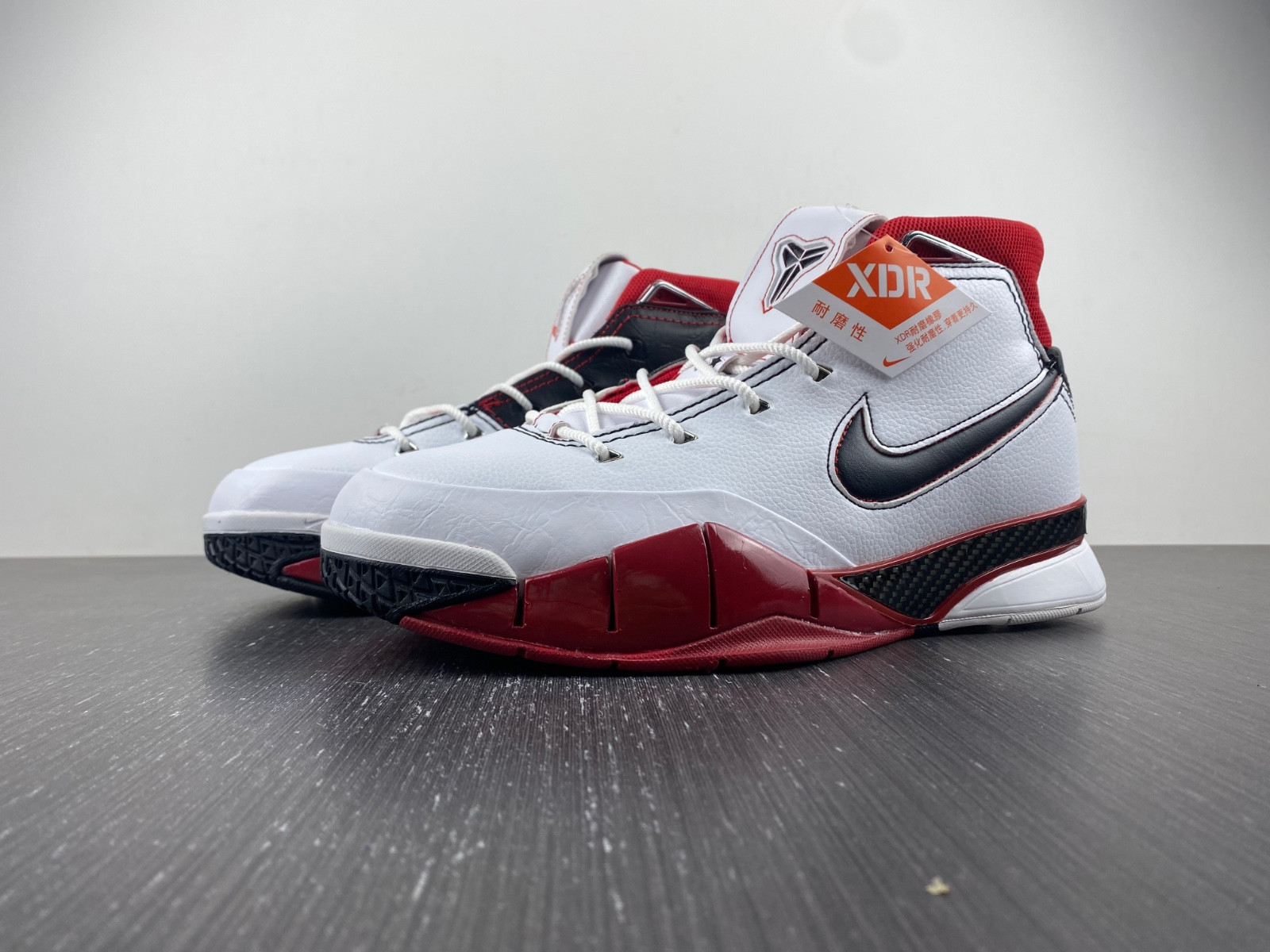 nike zoom kobe 1 protro