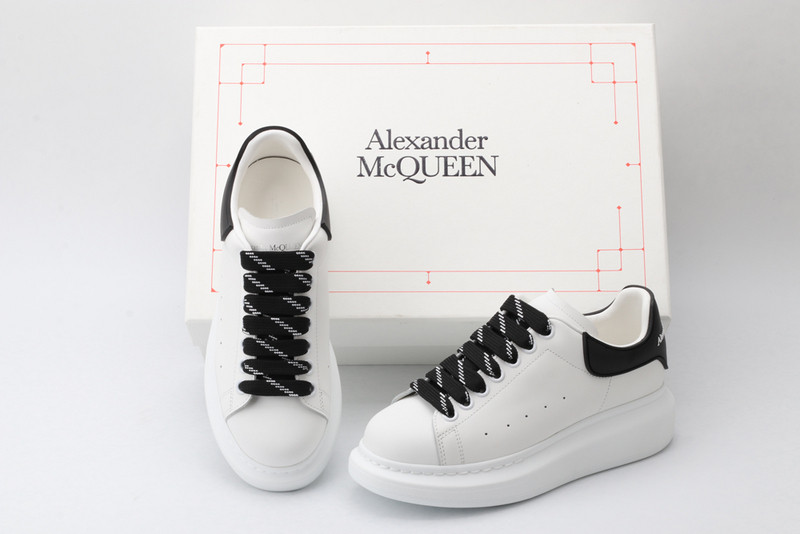 alexer mceen sneakers