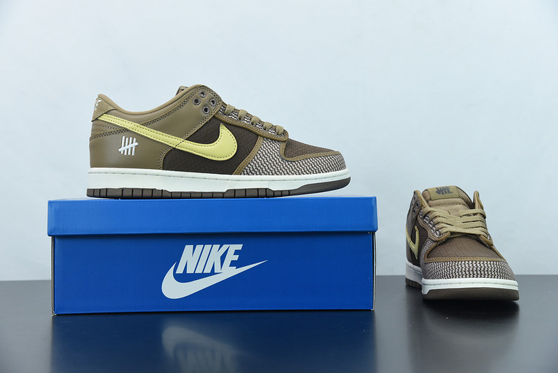 undefeated x nike dunk low sp