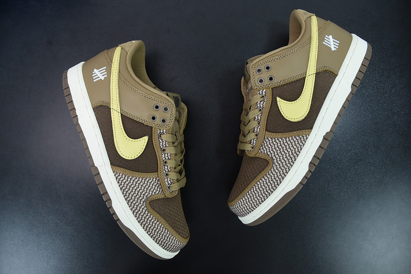 undefeated x nike dunk low sp