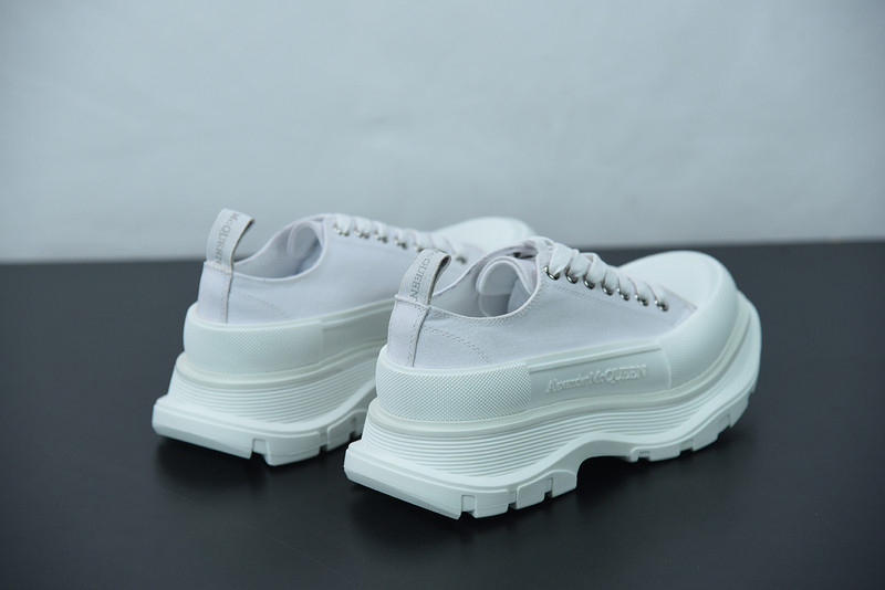 alexer mceen sneakers