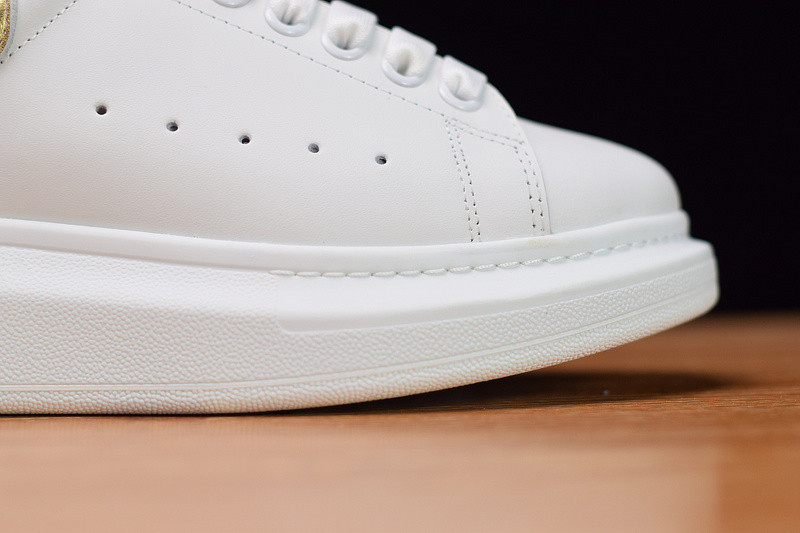 alexer mceen sneakers